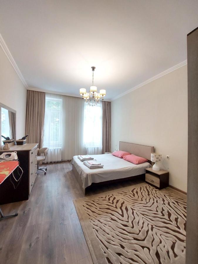 Apartmán Helen'S House Batumi Exteriér fotografie